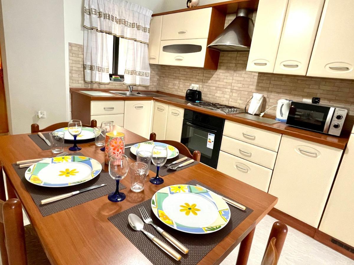 Regent Court - 3 Bedroom Apartment Within Walking Distance From Seafront San Pawl il-Baħar Extérieur photo
