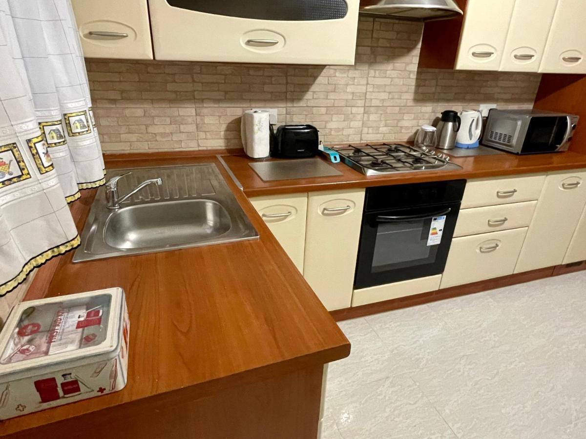 Regent Court - 3 Bedroom Apartment Within Walking Distance From Seafront San Pawl il-Baħar Extérieur photo